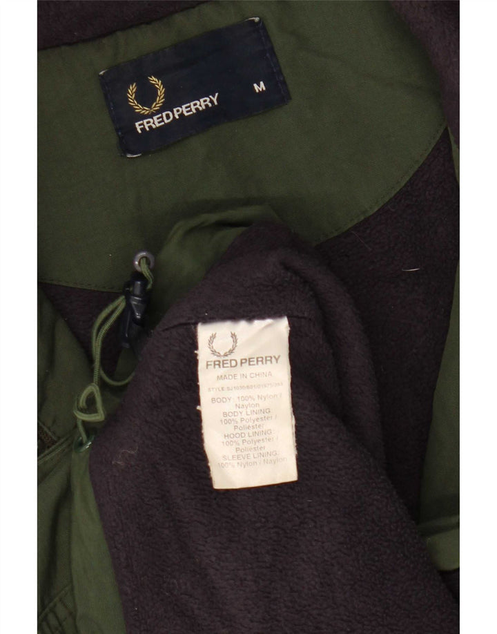 Jaqueta corta-vento masculina Fred Perry com capuz Reino Unido 38 nylon verde médio