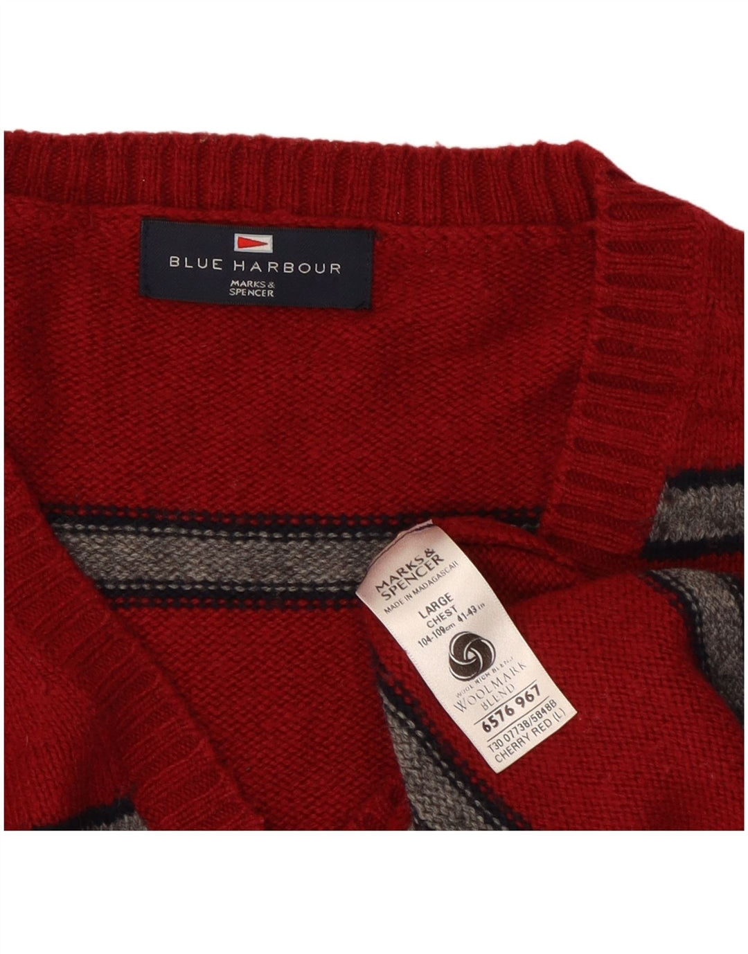 Suéter masculino Marks & Spencer Blue Harbor com decote em V grande listrado vermelho