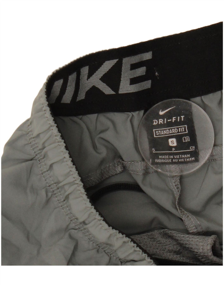 Shorts esportivos masculinos Nike Dri Fit Standard Fit pequeno poliéster cinza
