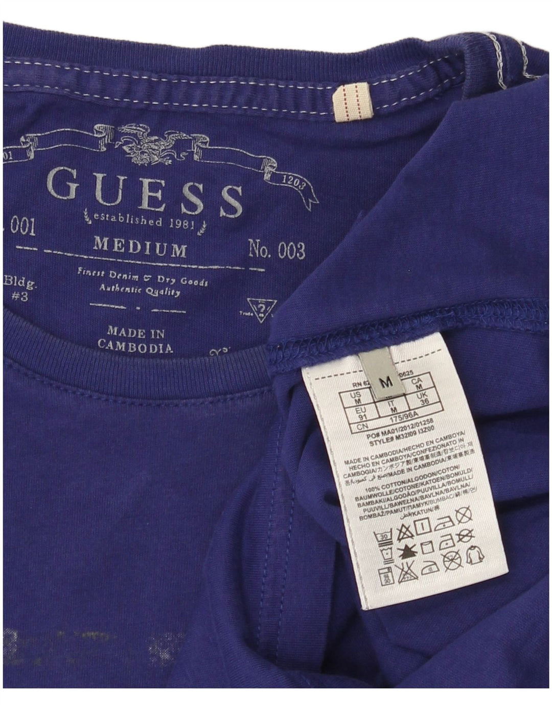 Guess Camiseta masculina gráfica Top médio algodão roxo