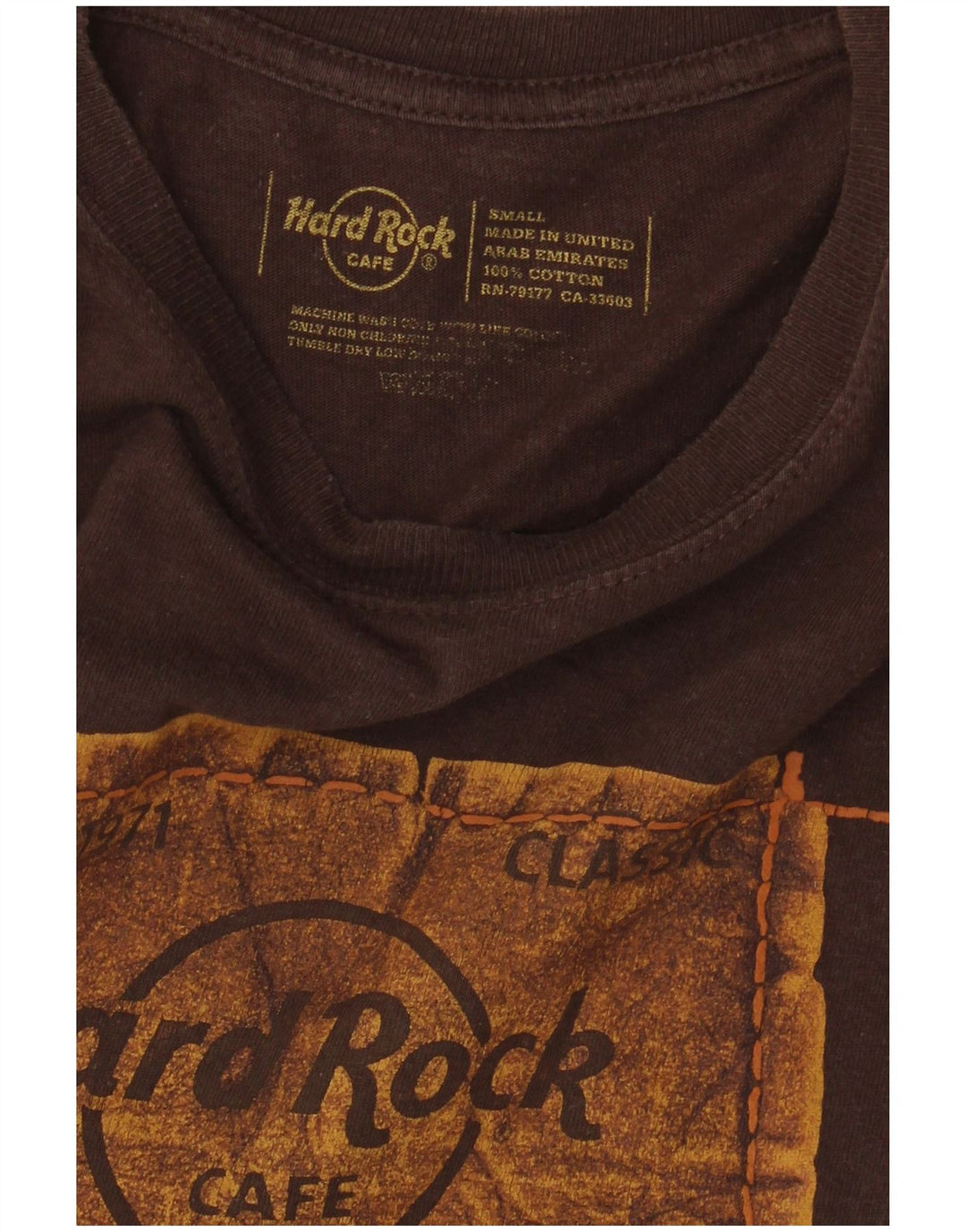 Camiseta masculina Hard Rock Cafe Malta com estampa gráfica pequena de algodão marrom