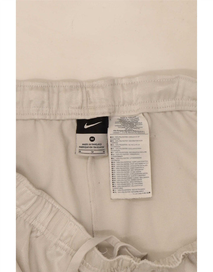 Shorts esportivos masculinos Nike Dri Fit cinza médio listrado poliéster
