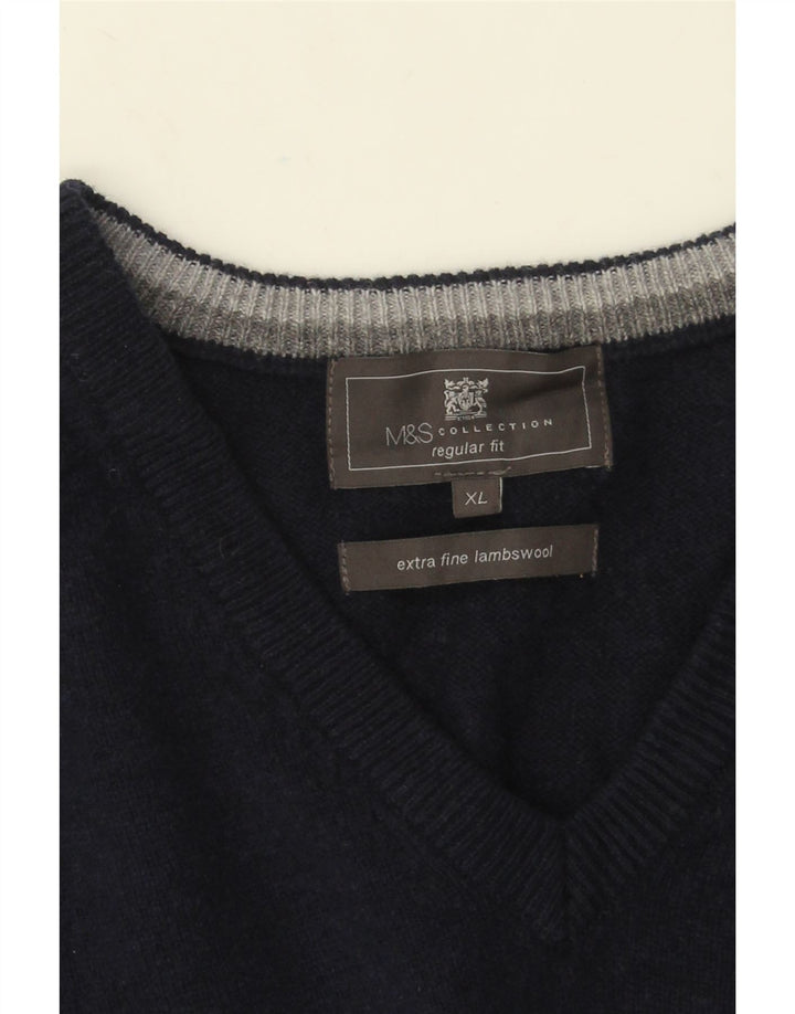 Suéter masculino Marks & Spencer com ajuste regular e decote em V XL de lã azul marinho