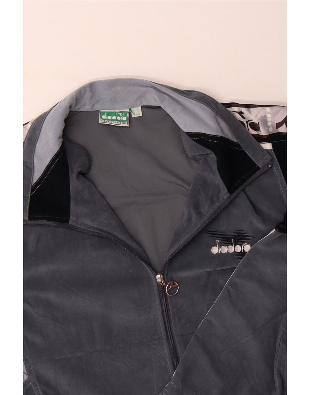 DIADORA Mens Graphic Velour Tracksuit Top Jacket UK 46 XL Cinza Colourblock