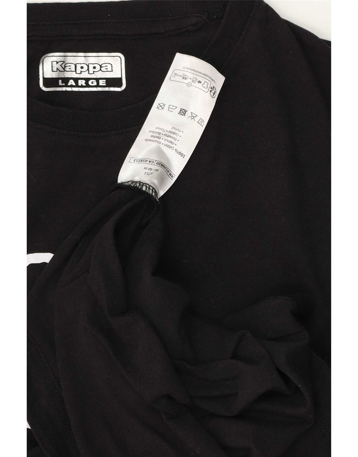 Camiseta feminina Kappa com estampa gráfica grande de algodão preto