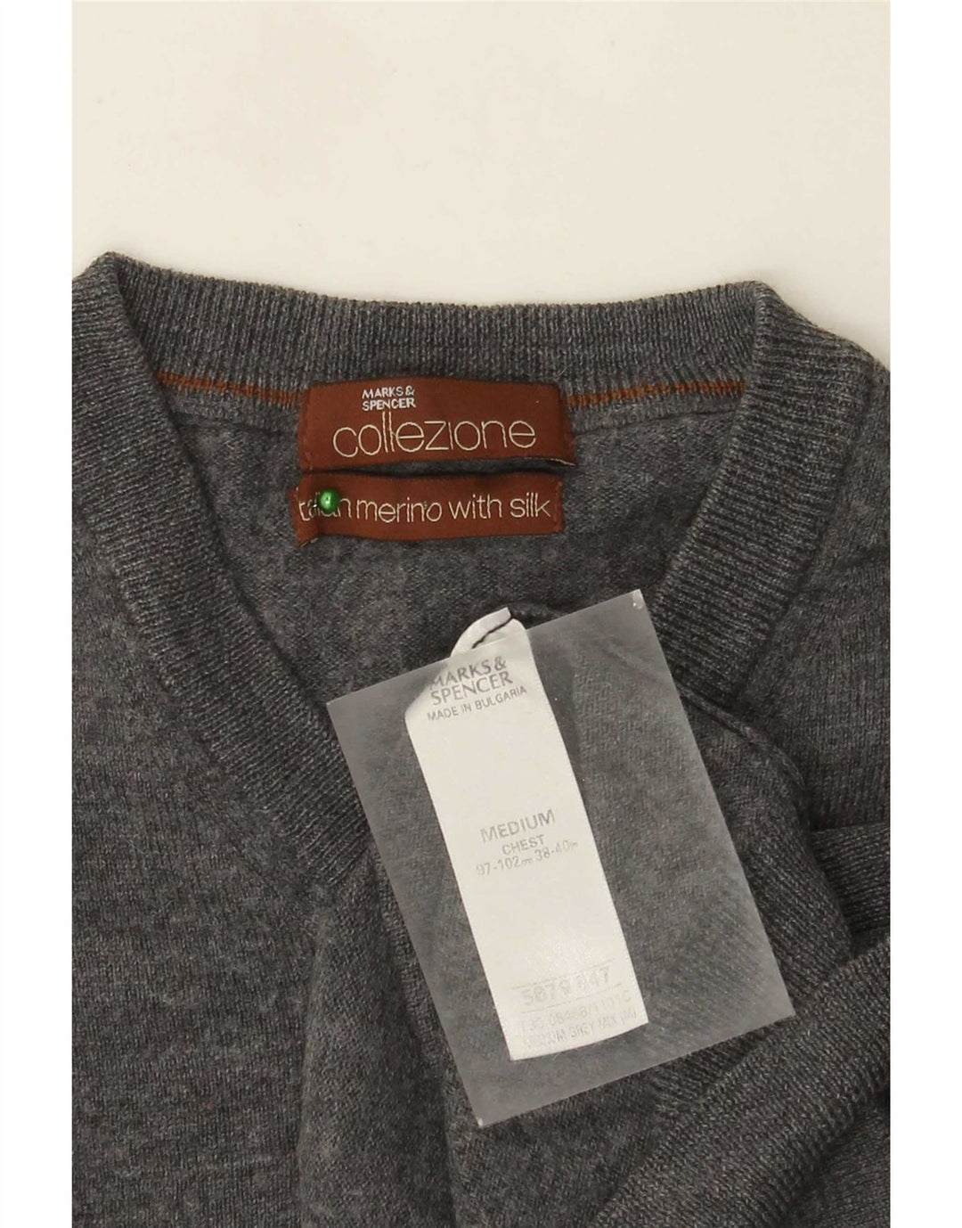 Suéter masculino Marks & Spencer com decote em V lã merino cinza médio