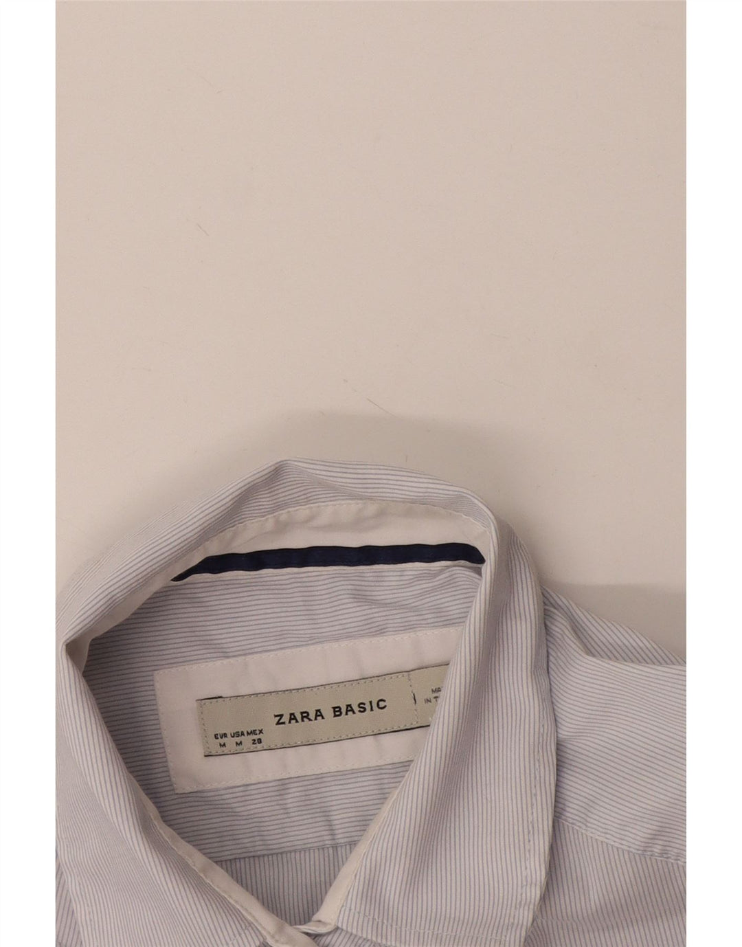 Camisa feminina de manga curta Zara UK 14 risca de giz branca média