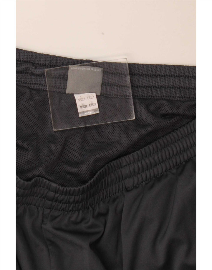 Shorts esportivos masculinos da Umbro XL cinza colorblock