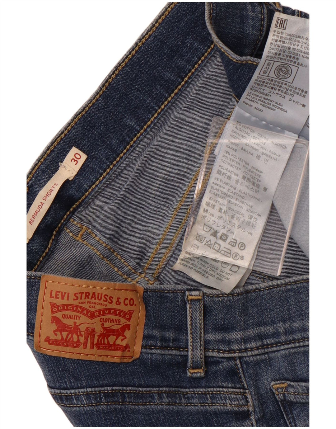 Bermuda jeans feminina Levi's W30 algodão azul médio