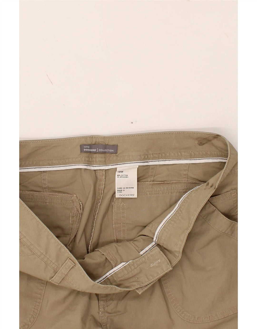 DOCKERS Womens Cargo Bermuda Shorts US 16 2XL W38  Beige Cotton Vintage Dockers and Second-Hand Dockers from Messina Hembry 