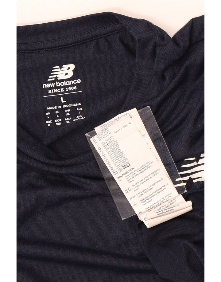 Camiseta masculina New Balance grande poliéster listrado azul marinho