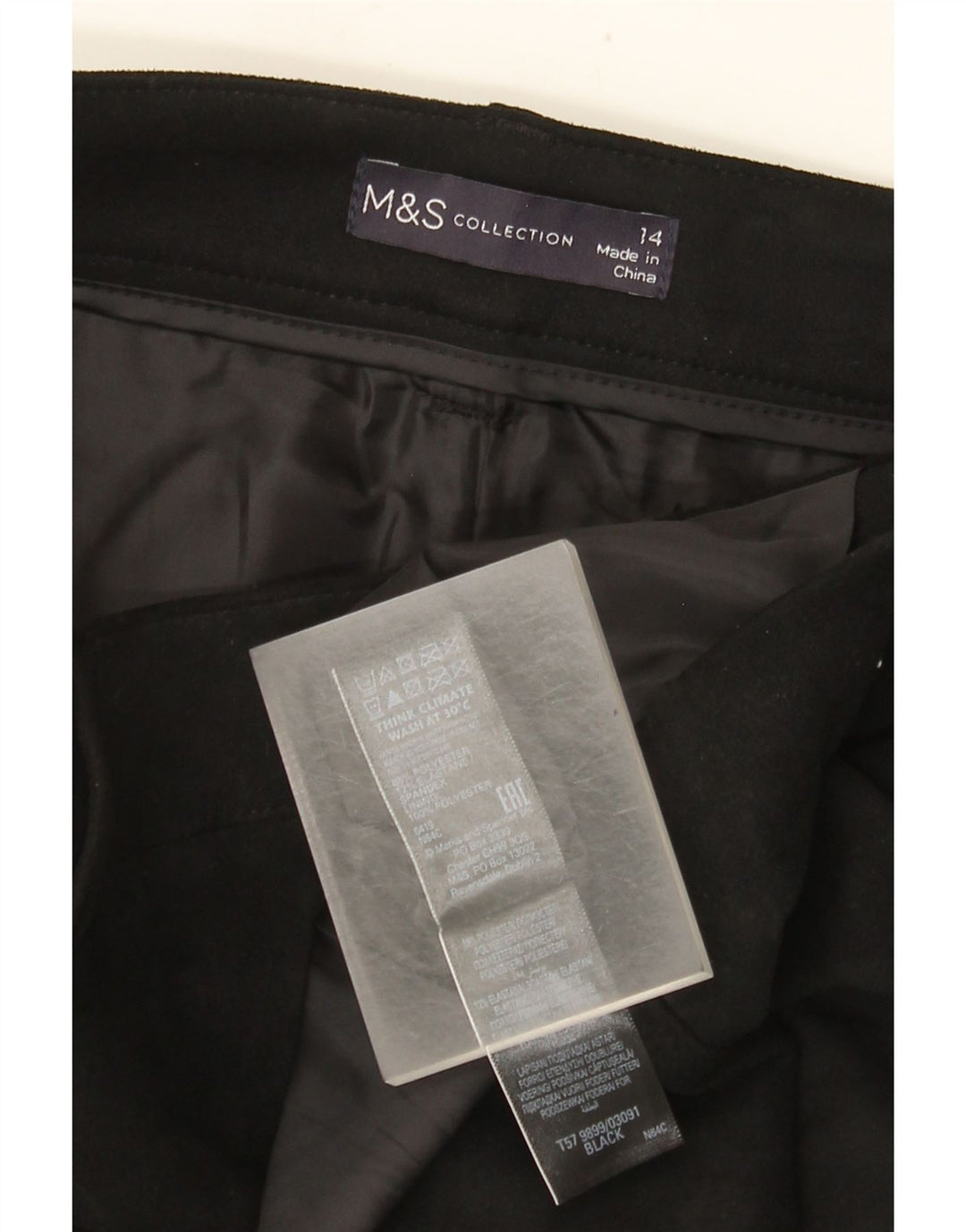 Minissaia feminina Marks & Spencer Reino Unido 14 grande W32 poliéster preto