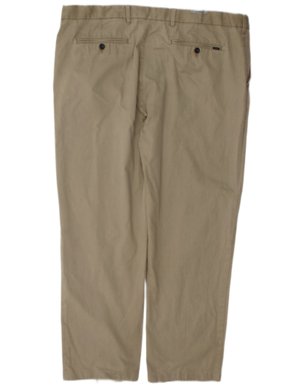 Calça masculina Marks & Spencer cônica de ajuste regular W44 L30 algodão bege
