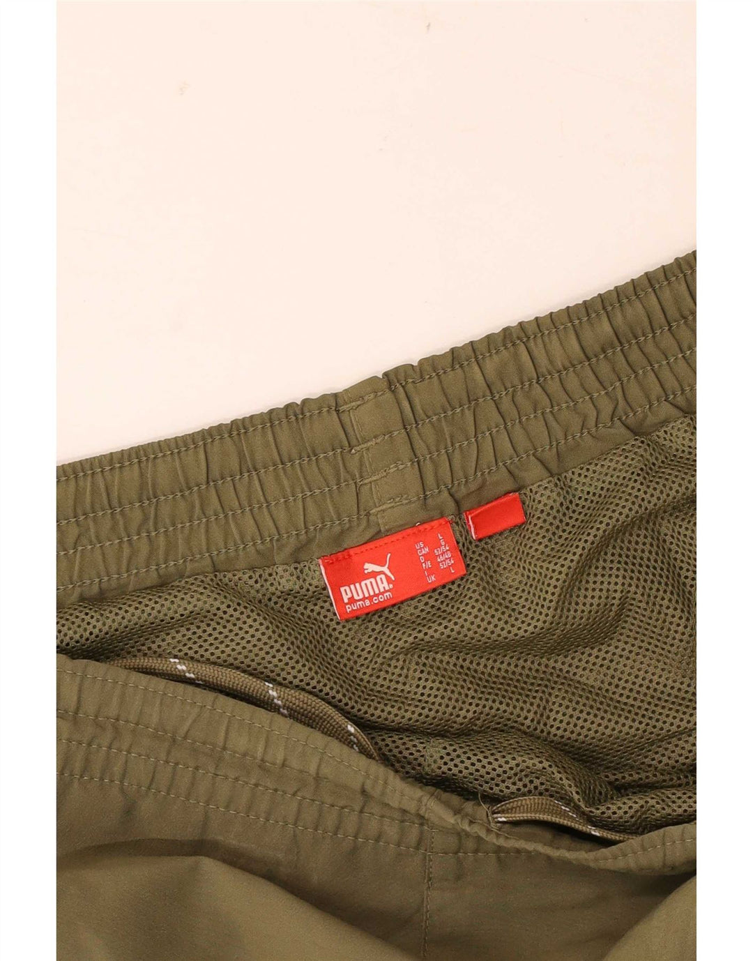 Shorts esportivos masculinos Puma grandes cáqui