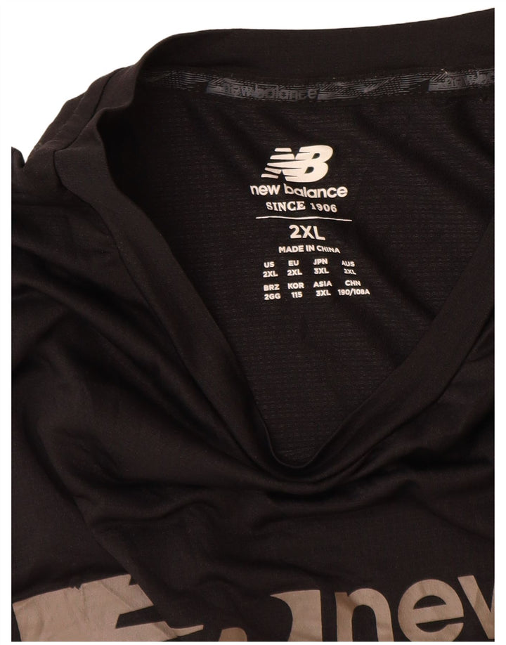 Camiseta gráfica masculina New Balance 2XL poliéster preto