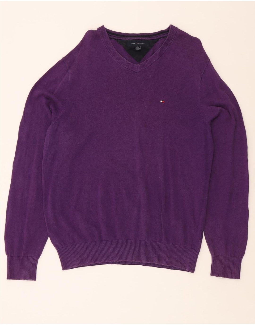 TOMMY HILFIGER Mens V-Neck Jumper Sweater Medium Purple Cotton Vintage Tommy Hilfiger and Second-Hand Tommy Hilfiger from Messina Hembry 