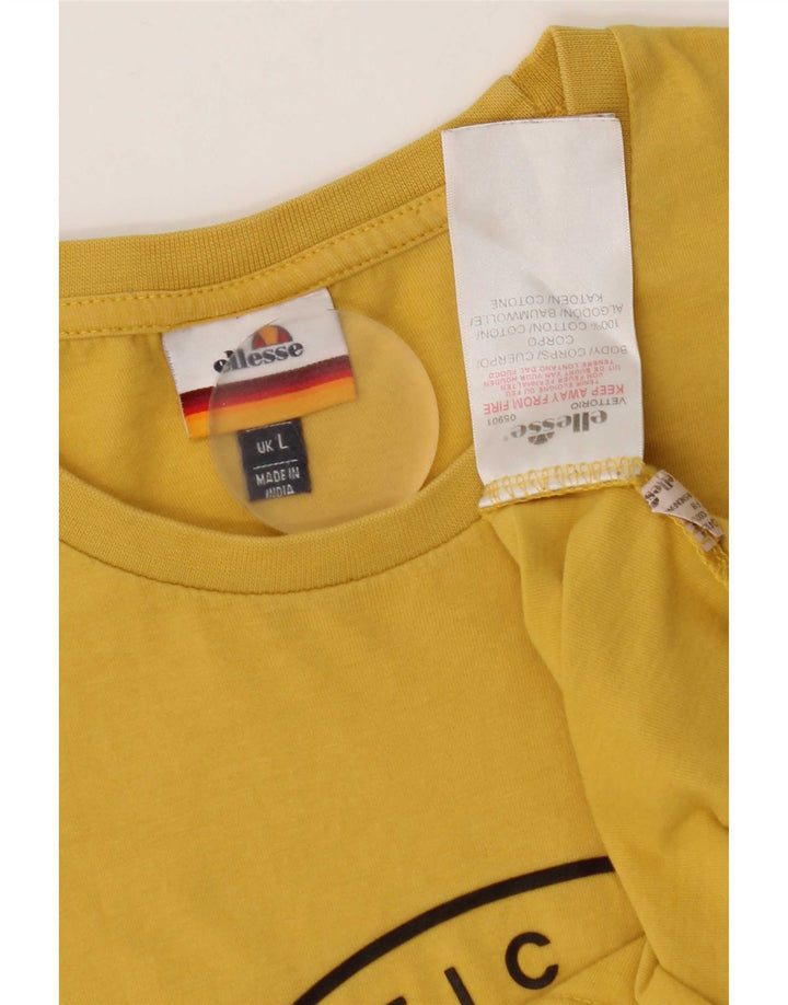 Camiseta masculina Ellesse com estampa gráfica grande de algodão amarelo