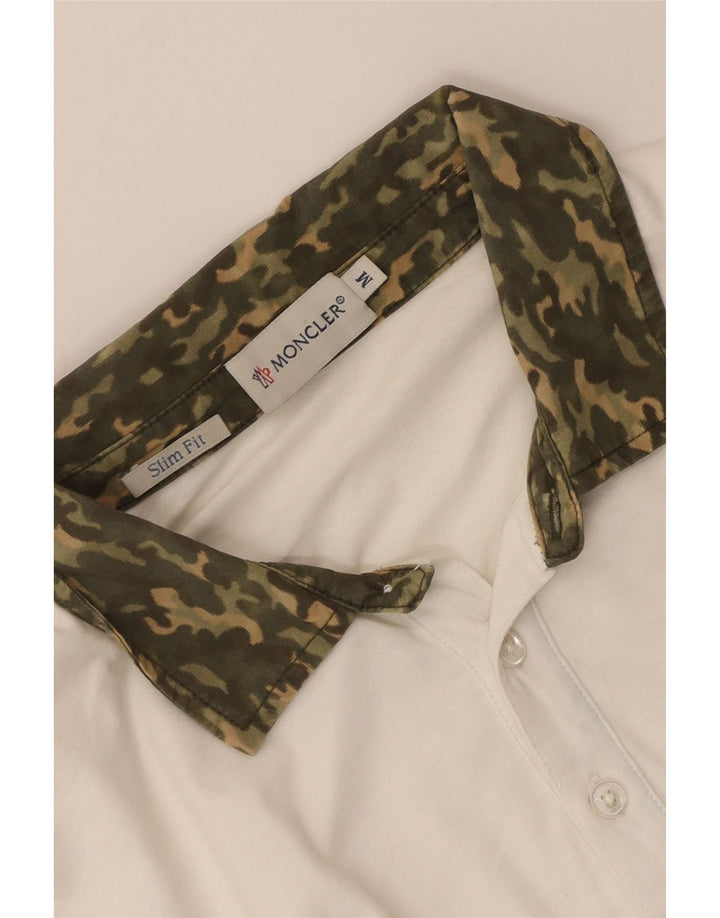 Camisa polo masculina Moncler Slim Fit média branca camuflada