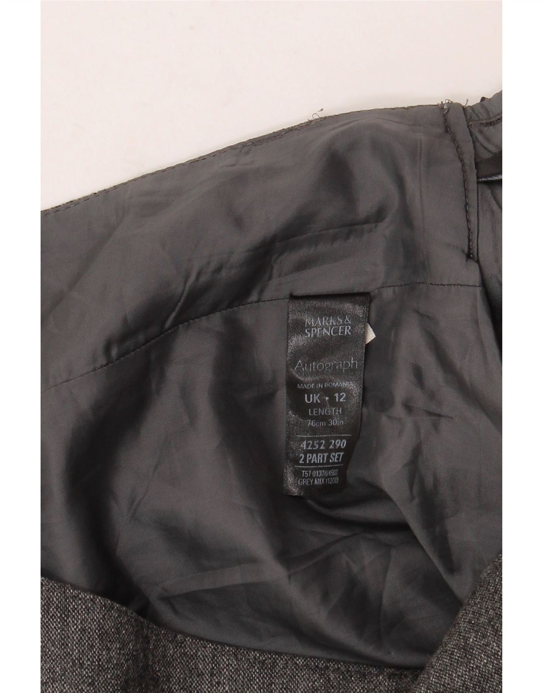 Saia feminina Marks & Spencer em linha A Reino Unido 12 médio W32 cinza manchado de lã nova