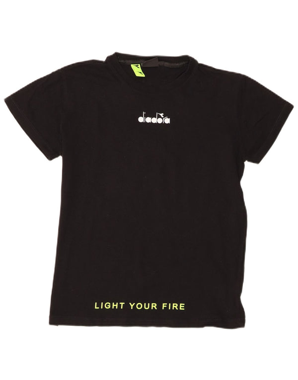 Camiseta gráfica Diadora Boys 13-14 anos algodão preto