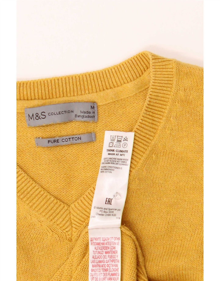 Suéter masculino Marks & Spencer com decote em V de algodão amarelo médio