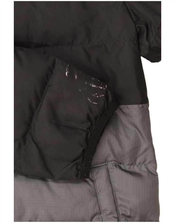 Jaqueta acolchoada gráfica Under Armour Boys 10-11 anos preto colorblock