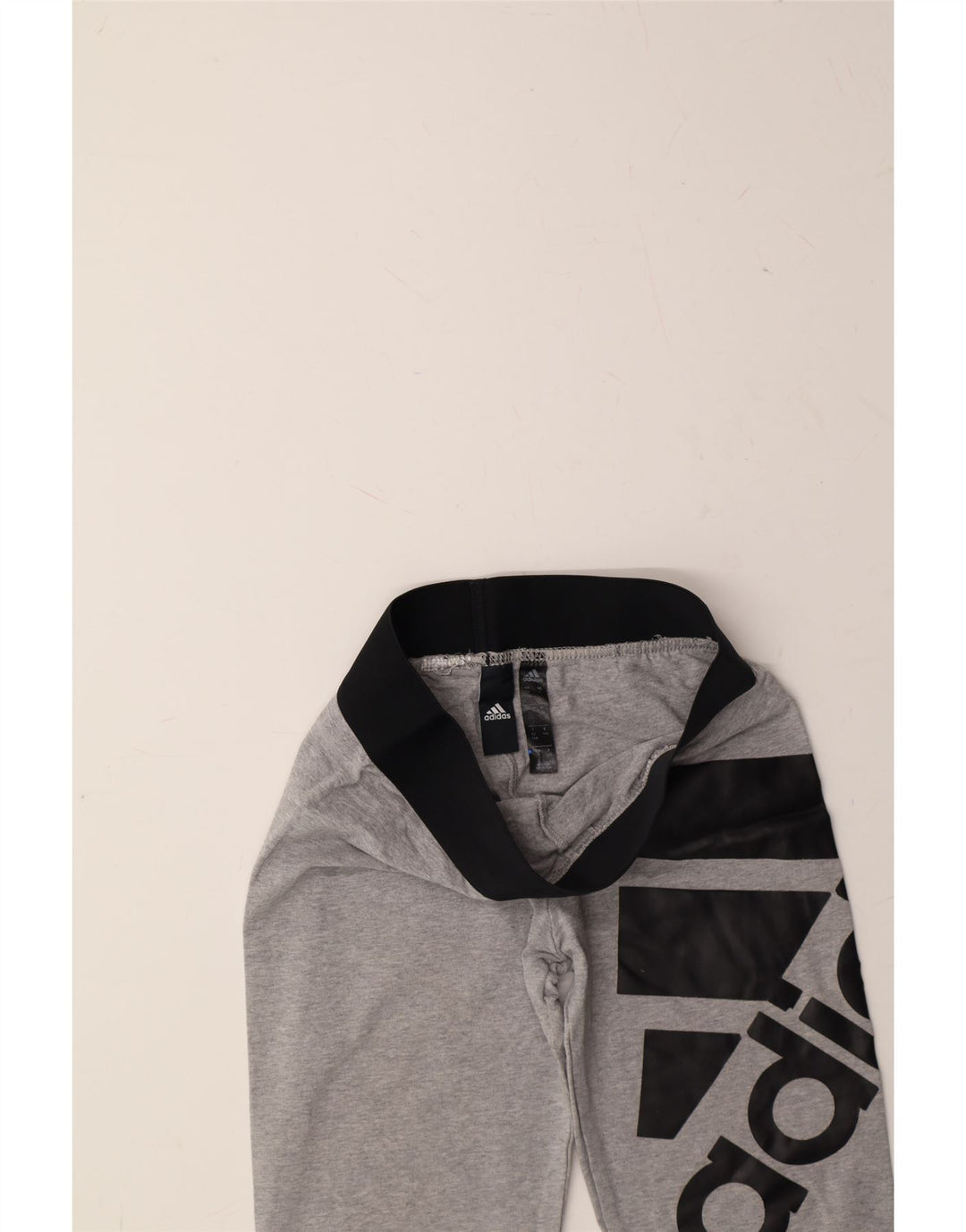 ADIDAS Girls Graphic Leggings 13-14 Years  Grey Vintage Adidas and Second-Hand Adidas from Messina Hembry 