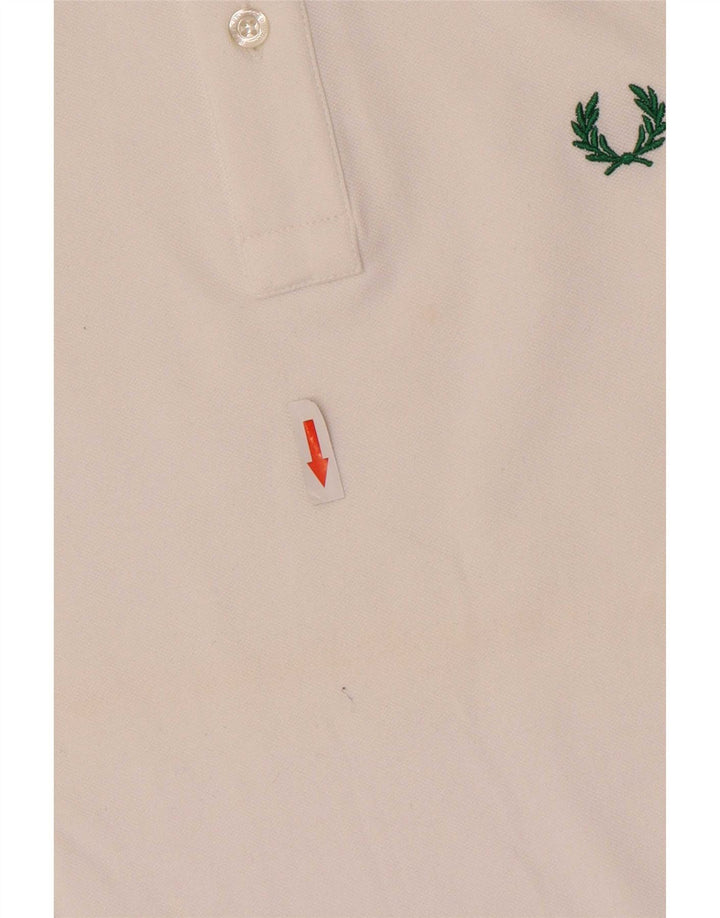 Camisa polo masculina leve e elástica Fred Perry de algodão branco médio