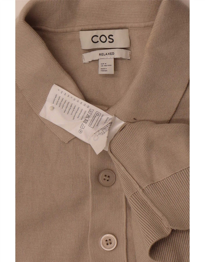 Cos Suéter masculino relaxado com gola polo e algodão bege médio