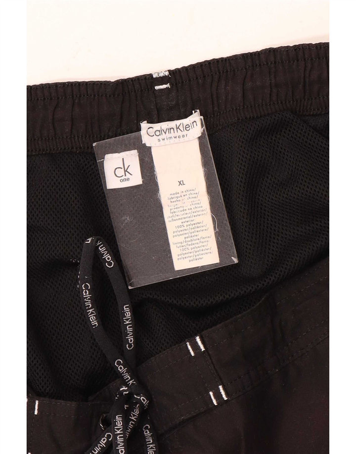Calções de banho masculinos Calvin Klein Graphic XL preto colorblock poliéster