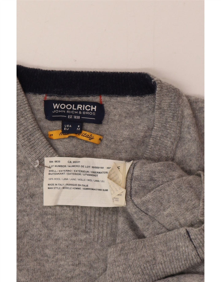 Suéter masculino Woolrich com gola redonda e lã cinza pequena