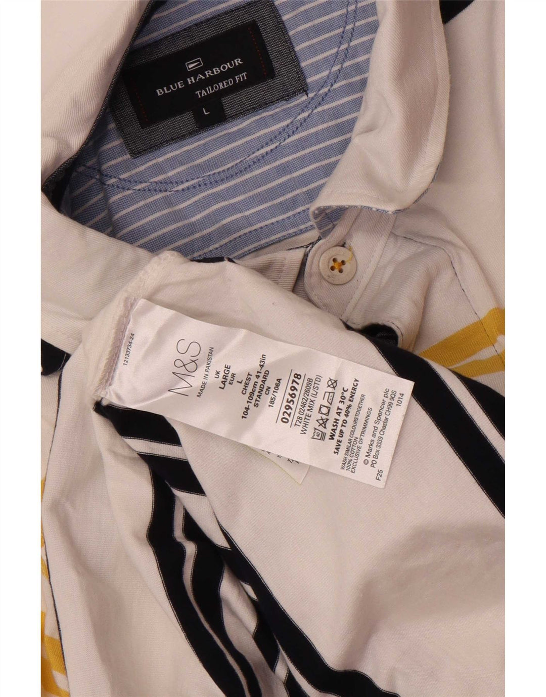 Camisa polo masculina de rugby Blue Harbor da Marks & Spencer grande listrada branca