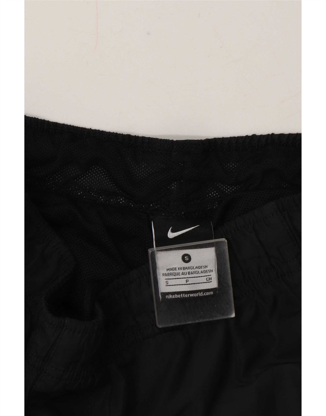 Shorts esportivos masculinos Nike pequenos pretos