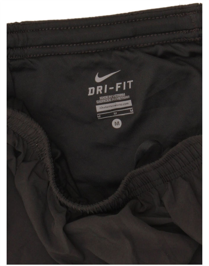 Shorts esportivos masculinos Nike Dri Fit cinza médio