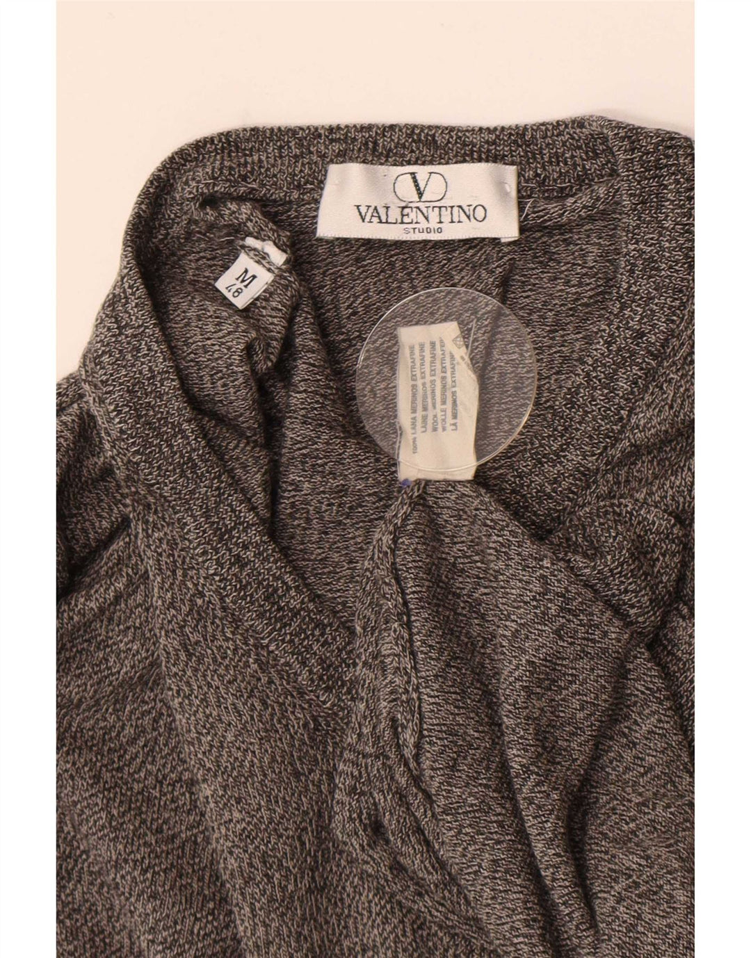 Suéter masculino Valentino com decote em V IT 48 lã merino cinza médio