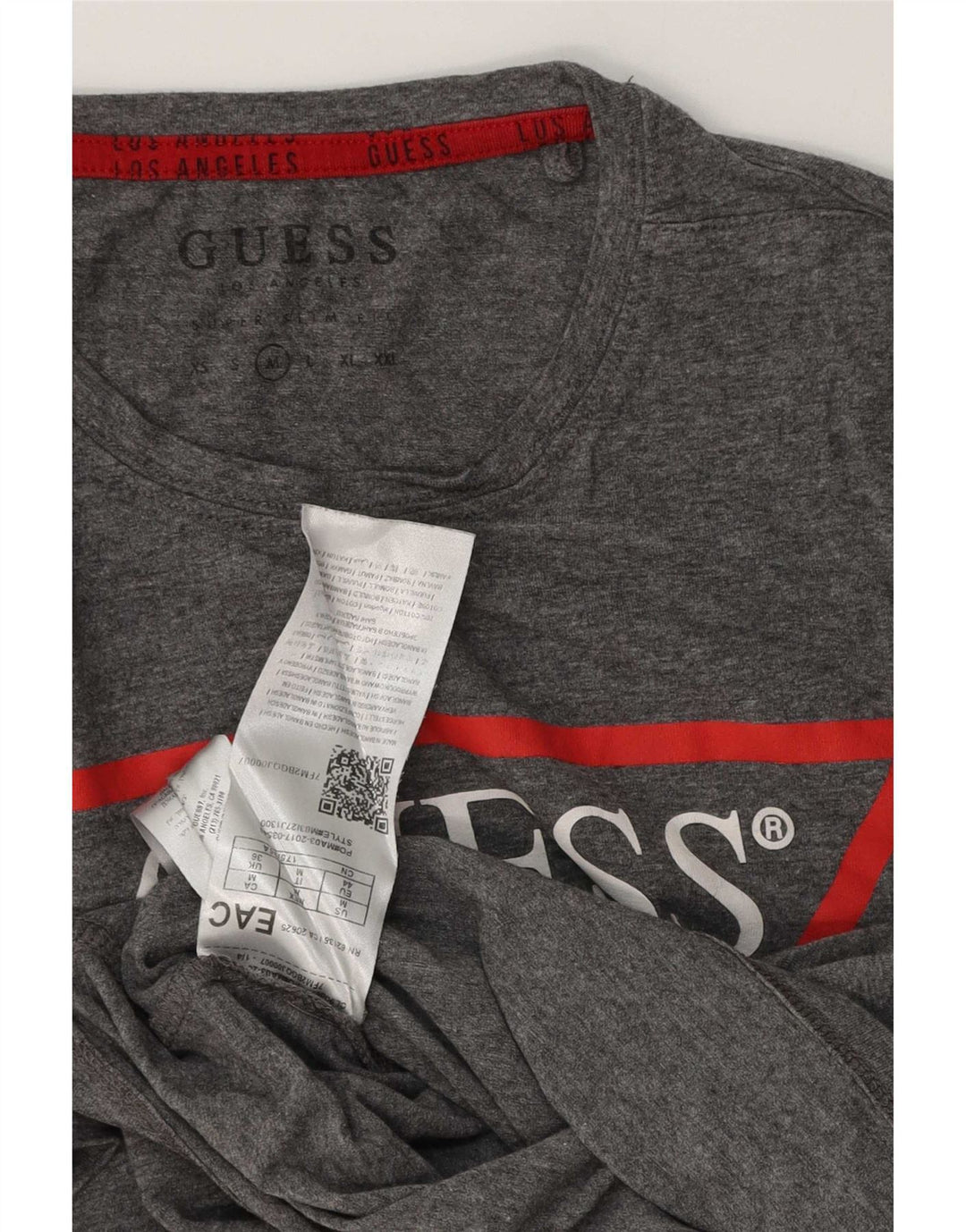 Camiseta masculina Guess com estampa gráfica cinza médio algodão