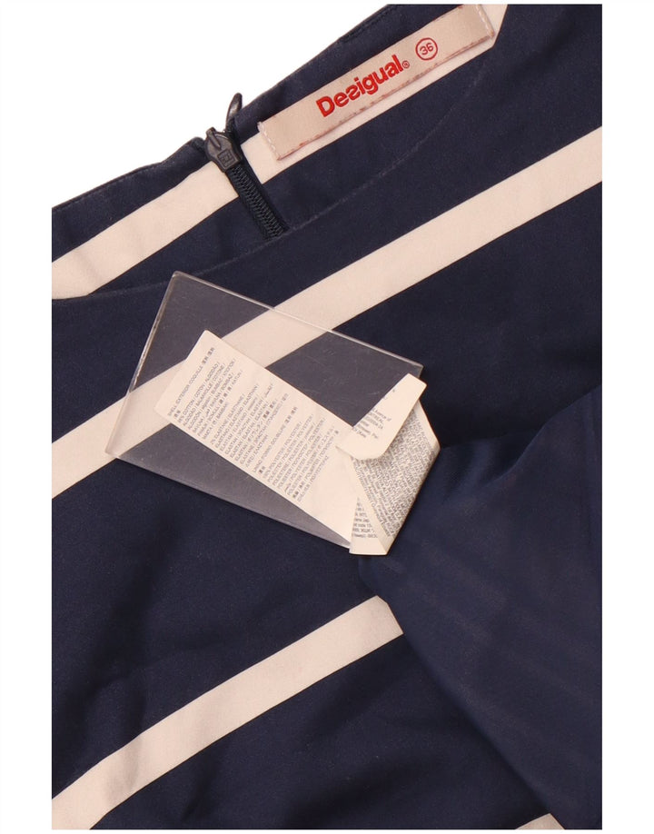 Vestido feminino Desigual sem mangas com bainha UE 36 pequeno listrado azul marinho