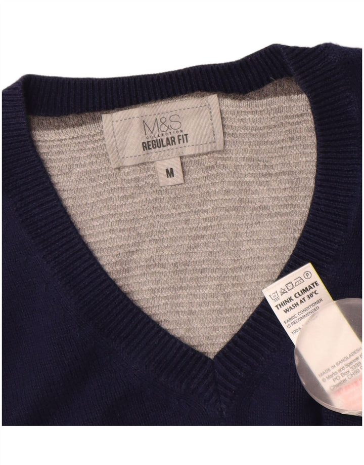 Suéter masculino Marks & Spencer regular fit com decote em V azul marinho médio