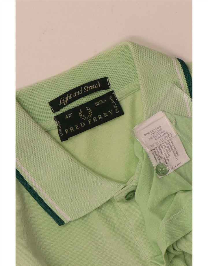 Camisa polo masculina leve e elástica Fred Perry de algodão verde médio