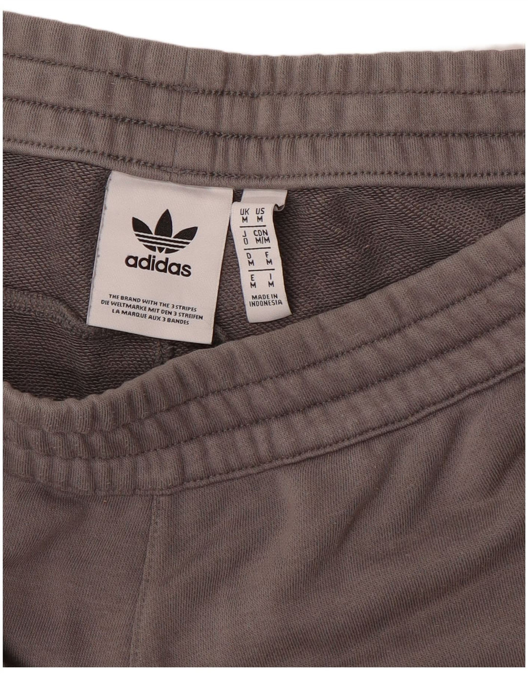 Shorts esportivos masculinos Adidas cinza médio