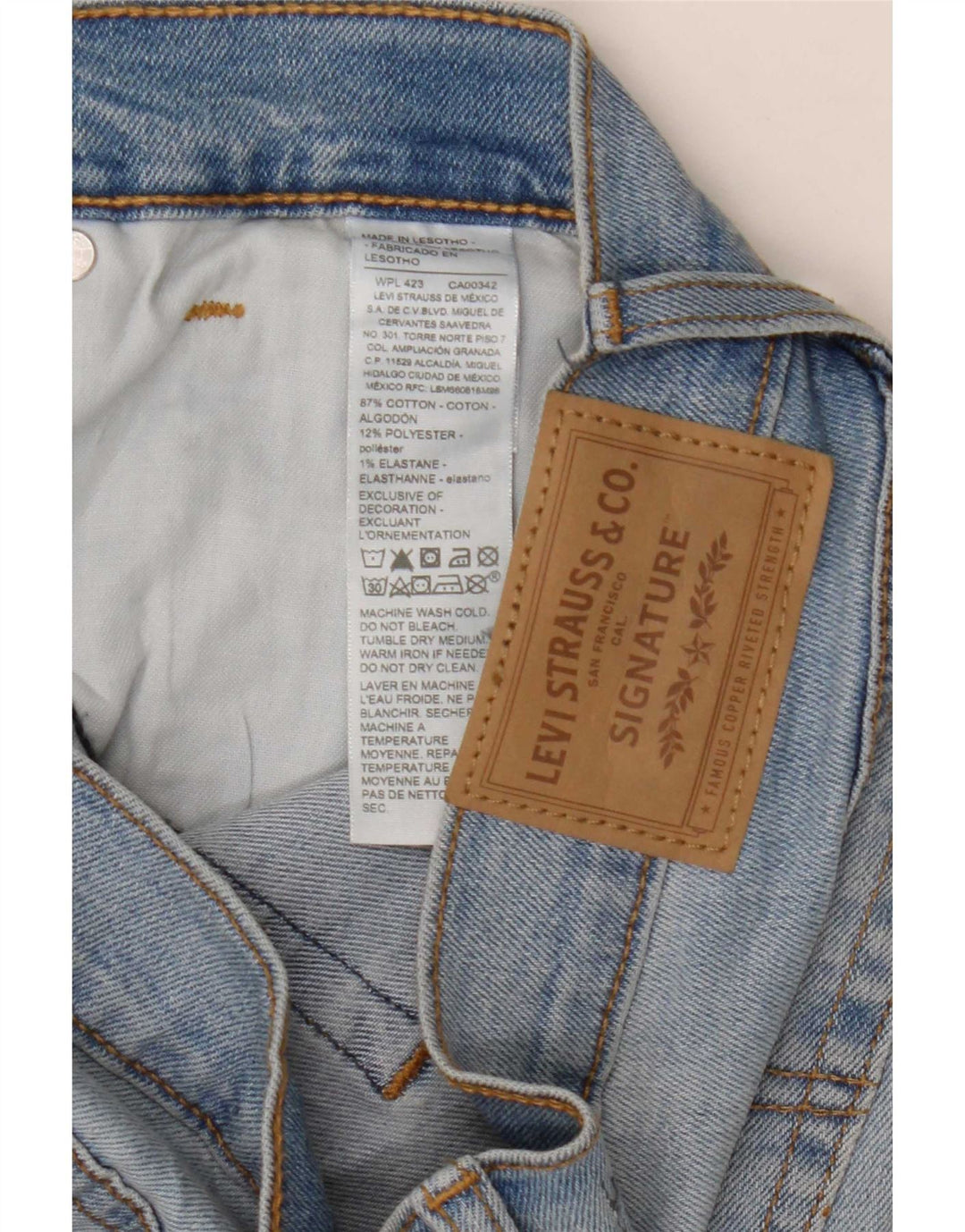 Calça jeans feminina Levi's Signature Slim W31 L30 azul algodão