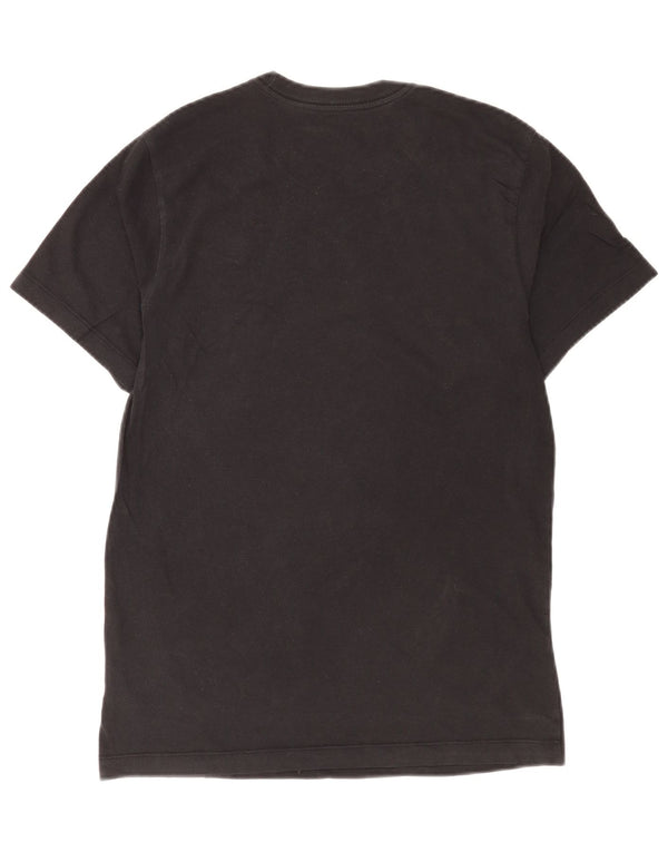 Camiseta masculina Nike preta pequena