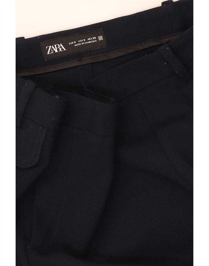 Calça feminina Zara Flare casual pequena W26 L32 azul marinho poliéster