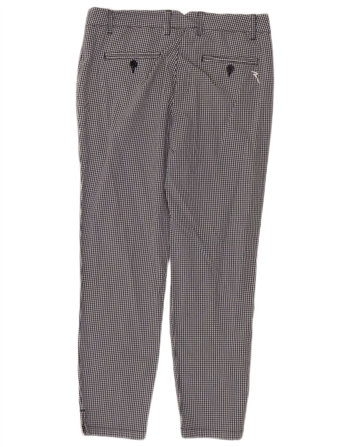 Calça feminina casual slim Chervo IT 44 médio W38 L26 preta guingão