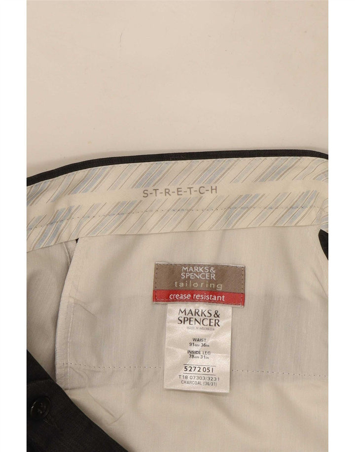 Calça masculina Marks & Spencer Stretch Pegged Suit W36 L31 Poliéster cinza