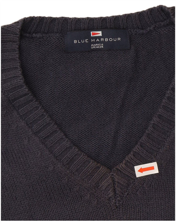 Suéter masculino Marks & Spencer Blue Harbor com decote em V azul marinho médio