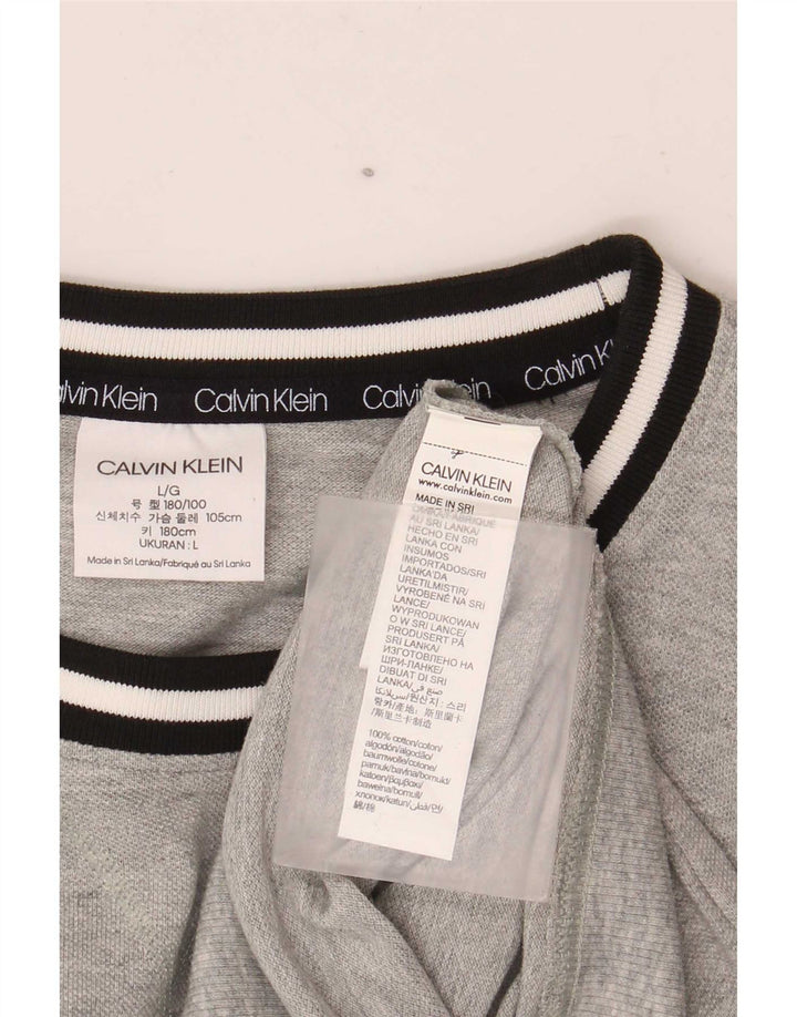 Suéter masculino Calvin Klein com gola redonda e listrado cinza grande