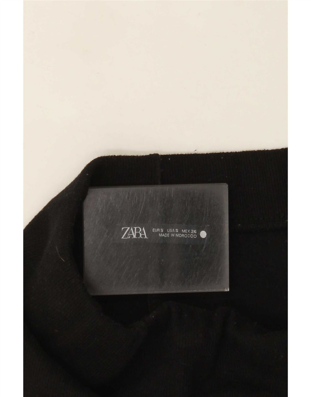 Saia lápis feminina Zara pequena W26 preta
