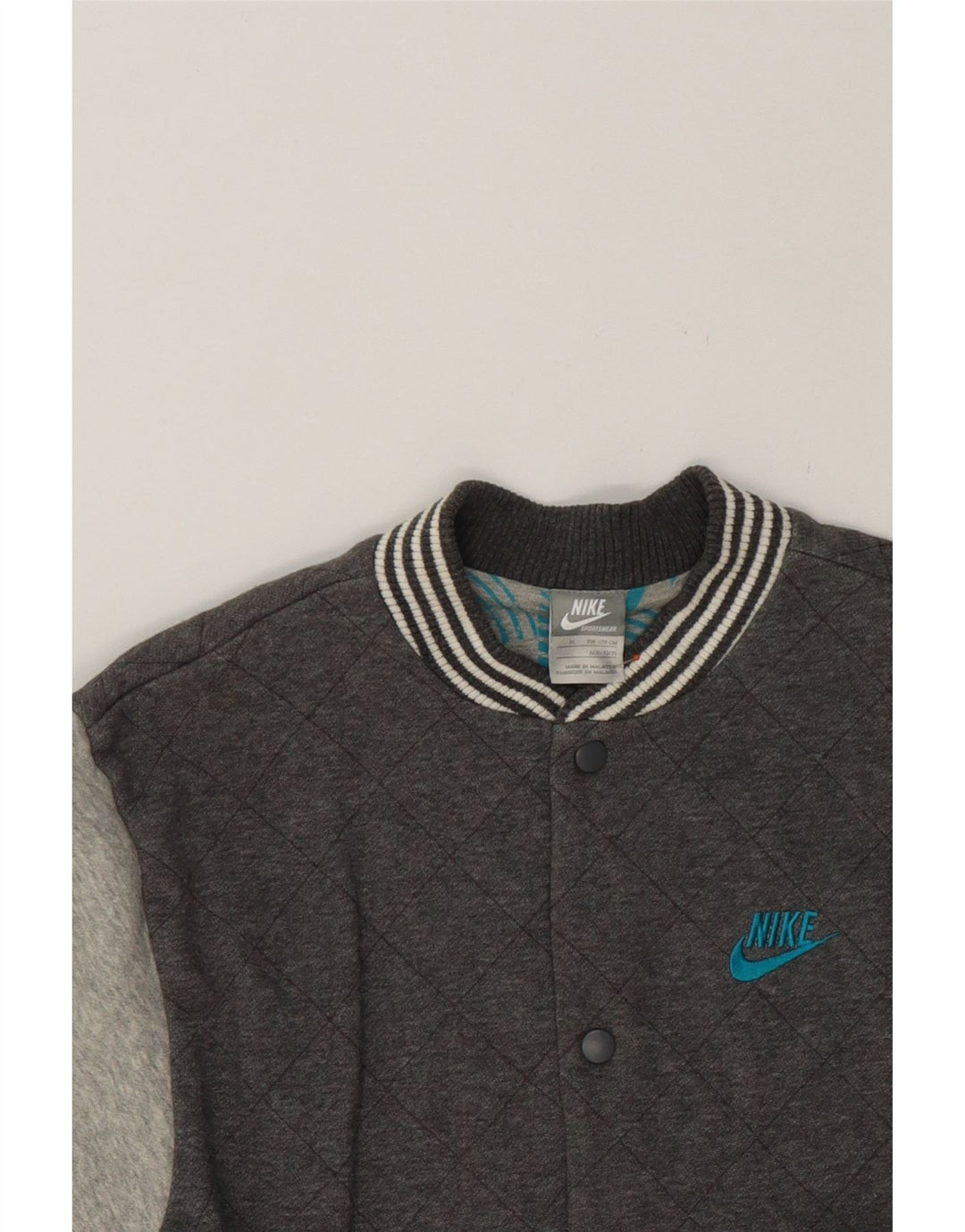 NIKE Boys Tracksuit Top Jacket 13-14 Years XL Grey Colourblock Cotton Vintage Nike and Second-Hand Nike from Messina Hembry 