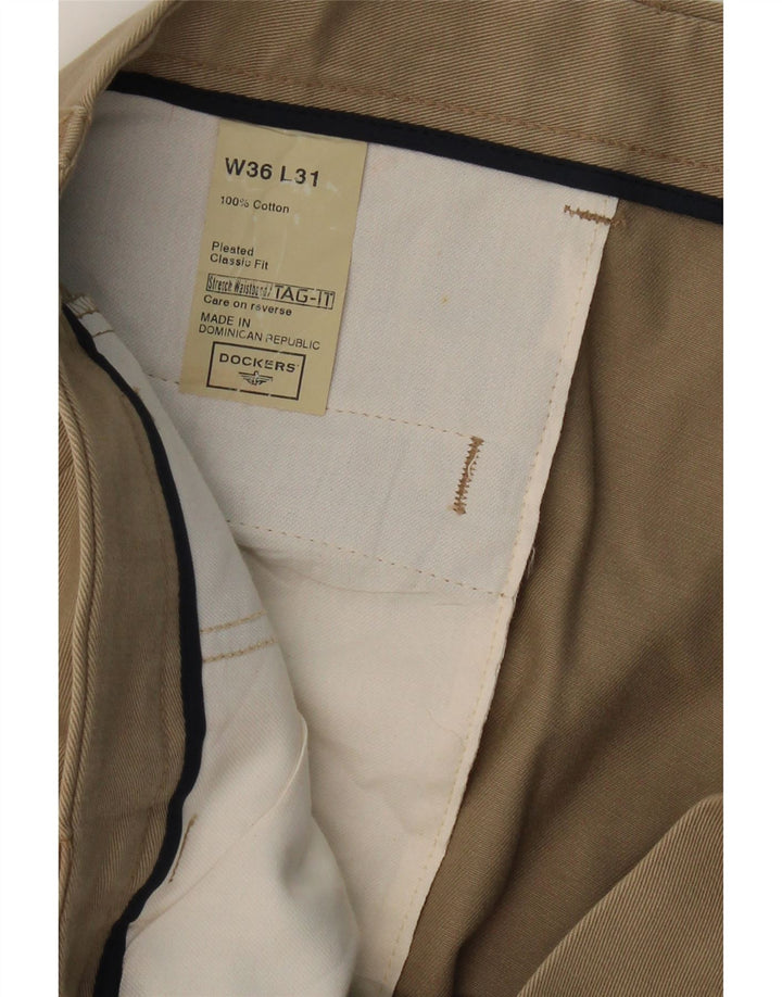 DOCKERS Mens Classic Fit Pegged Chino Trousers W36 L31 Beige Cotton Vintage Dockers and Second-Hand Dockers from Messina Hembry 